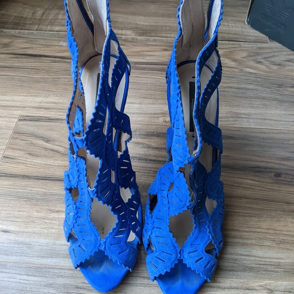 Zara Blue Laser Cut Statement Fashion Bootie - Picture 6 of 6